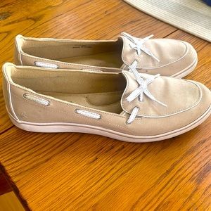 Comfy shoes only worn once